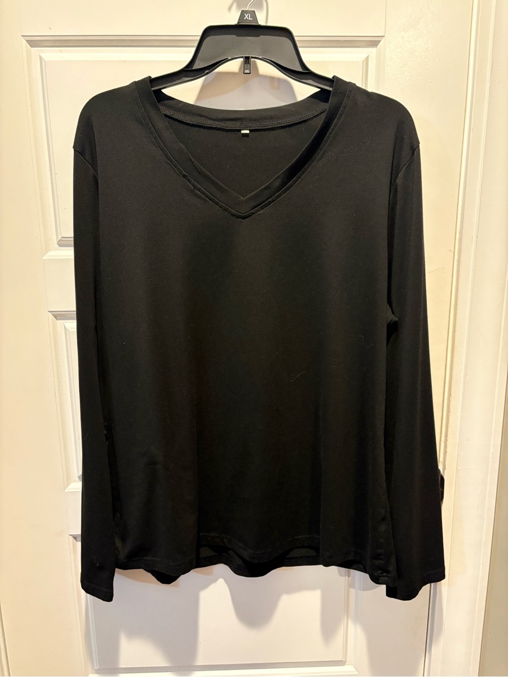 Source Unknown Black V-Neck Long Sleeve Top